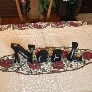 🎄 Hand painted “NOEL” wooden letters